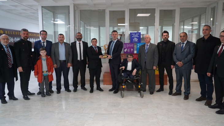 Tümkasderden Çorlu Belediye Başkanı Sayın Ahmet Sarıkurt 'a Ziyaret.